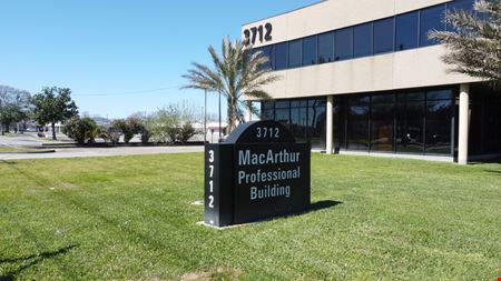 MacArthur Professional Building