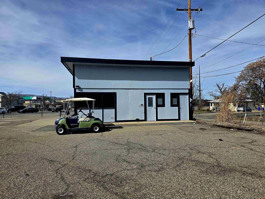 2526 Broadway