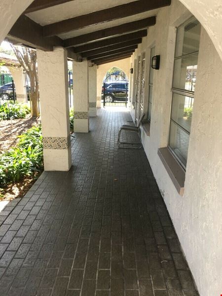MEDICAL AND PROFESSIONAL OFFICE IN CLEARWATER