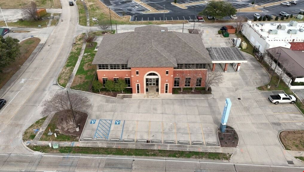 11307 Coursey Blvd