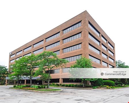 Office space for Rent at 95 West Algonquin Road in Arlington Heights