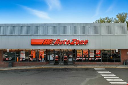 Windsor Locks, CT - Dexter Plaza