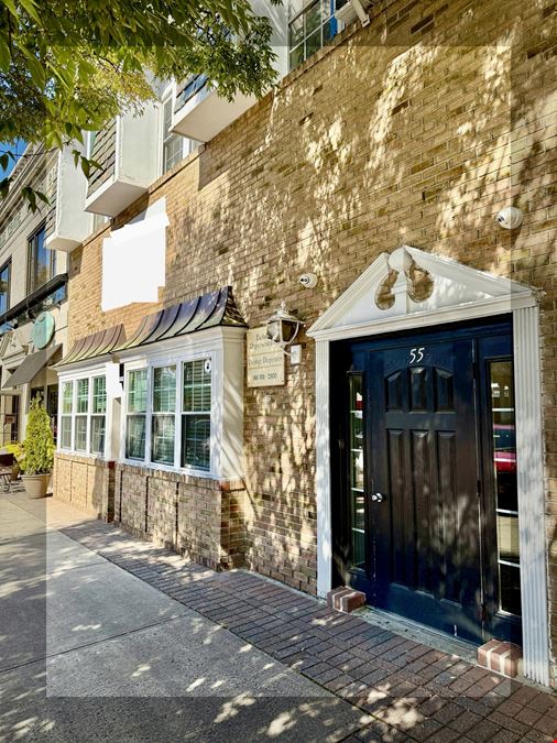 55 Front St