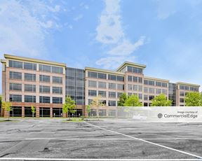 Eight Parkwood Crossing