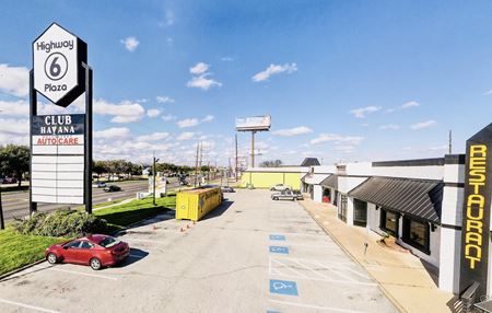 Retail space for Sale at Highway 6 Plaza in Houston