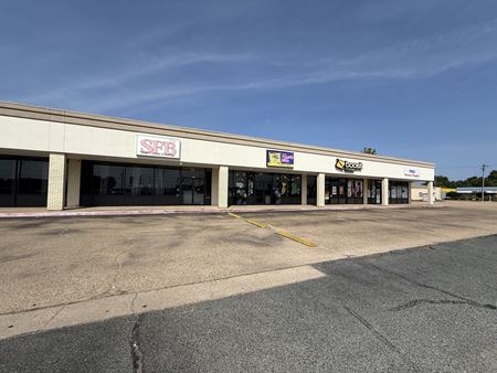 Retail space for Rent at 811-815 Benton Road in Bossier City