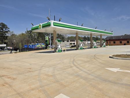 Retail space for Rent at NEW Glenwood Rd BP in Decatur