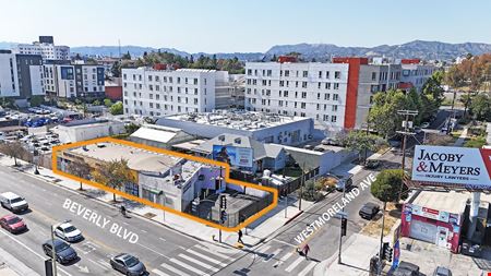 Retail space for Rent at Flex / Office / Industrial Single Tenant Bldg in Los Angeles