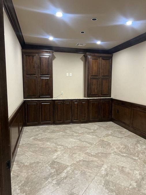 14834 Bristol Park Blvd, Edmond, OK 73013