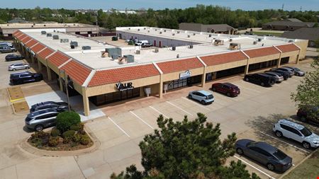 Retail space for Rent at 1700 S Kelly Ave in Edmond