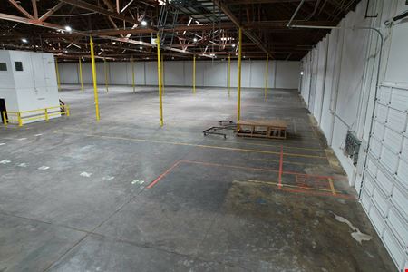Expansive Warehouse Space in Heart of Salem