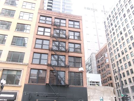 Office space for Rent at 404 S Wells in Chicago