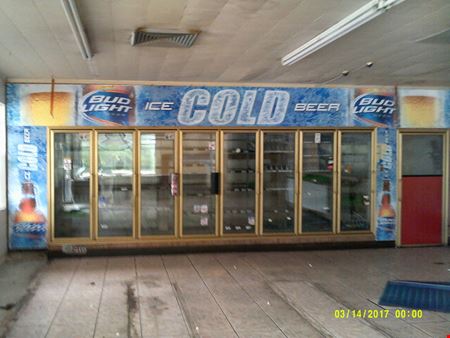 3,024  SF Pace Car for Lease, Exit 151