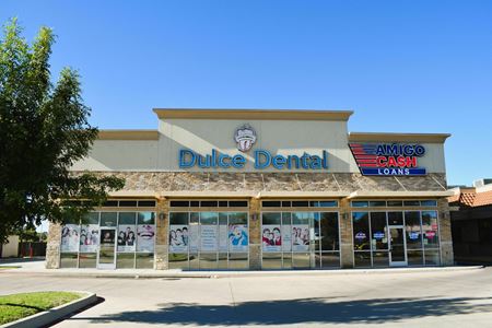Retail space for Rent at FORT WORTH PLAZA in Dallas