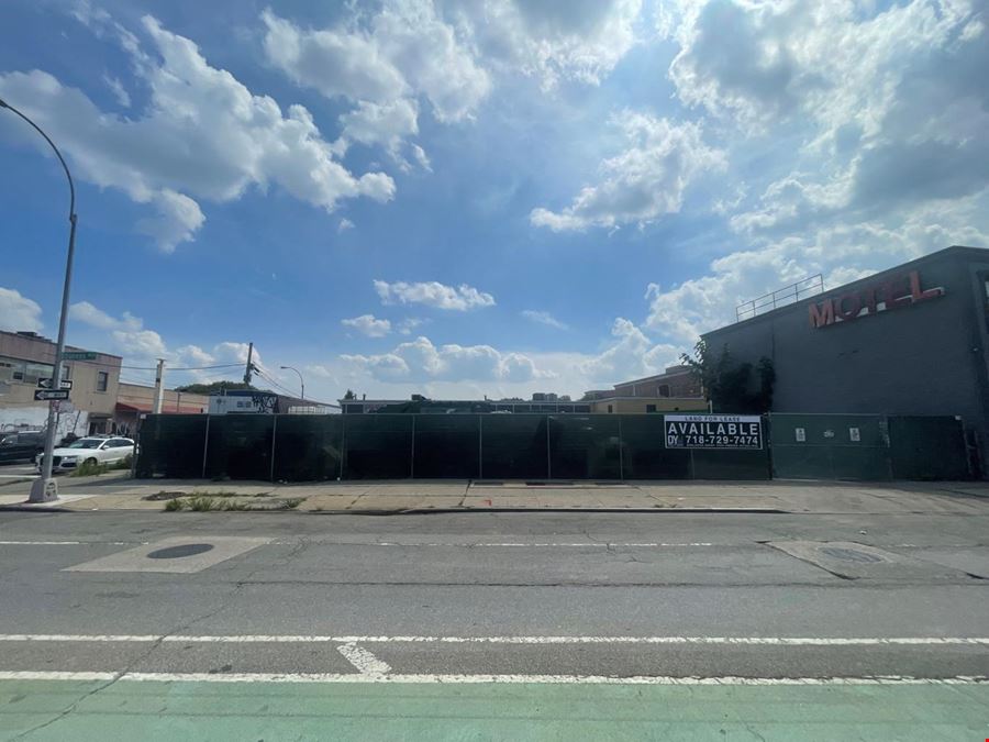7618 Queens Blvd