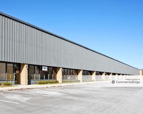 Forsgate Corporate Center - 181 Herrod Blvd
