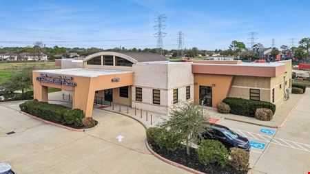 Office space for Sale at 11706 Fallbrook Dr in Houston