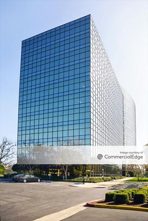 5000 Birch - West Tower