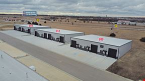 KECHI WAREHOUSE / SHOP SUITES