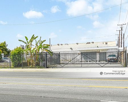 Industrial space for Rent at 711 East Rosecrans Avenue in Los Angeles
