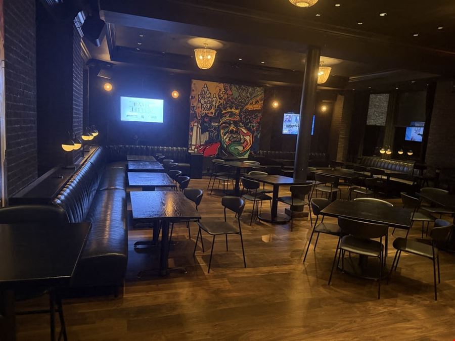 Black Tap Craft Burger & Beer-35th St - Black Tap - Lot 15