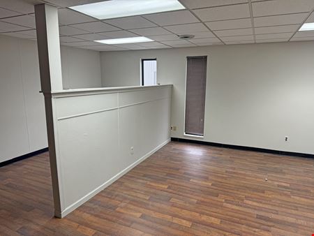 Clinton Office Plaza