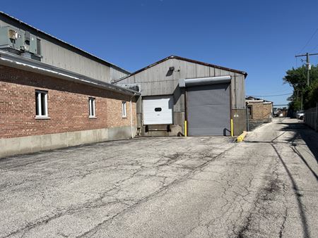 Industrial space for Rent at 9520 Seymour Ave., in Schiller Park