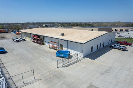 Commercial space at 9918 S 148th Street in Omaha
