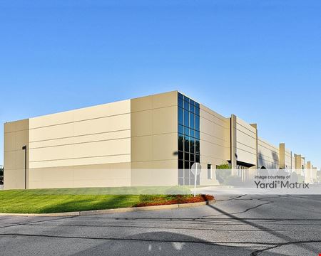 Industrial space for Rent at Gravois Bluffs Plaza - Commerce Center II in Fenton