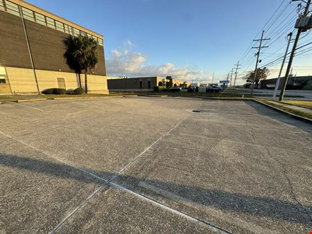 801 edwards ave