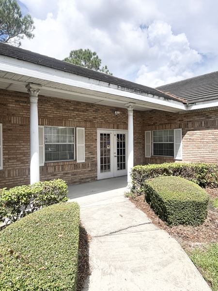 829 E Oak St unit B