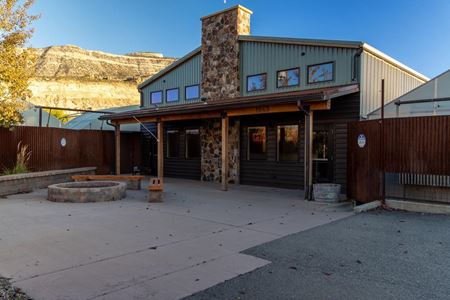Retail space for Rent at 1043 N River Rd in Palisade