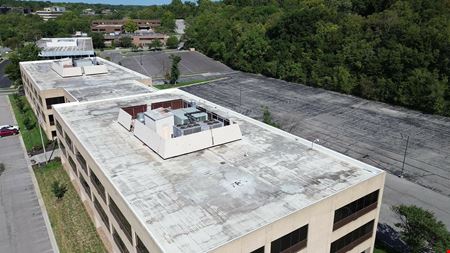 9233 Ward Parkway Building