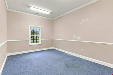 END-CAP OFFICE SUITE IN THE HEART OF FISHERSVILLE | MOVE-IN READY