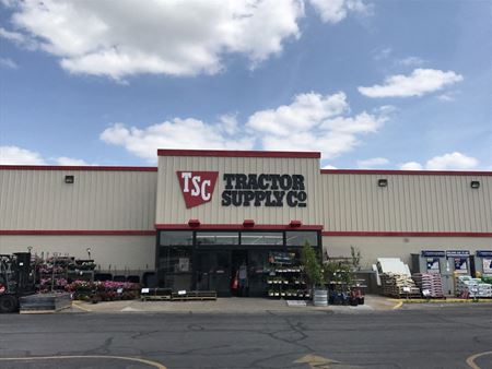 Retail space for Rent at Lawrenceburg Plaza in Lawrenceburg