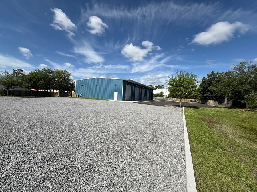Stand-Alone Warehouse with Yard