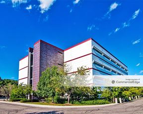 Farmbrook II Medical Building