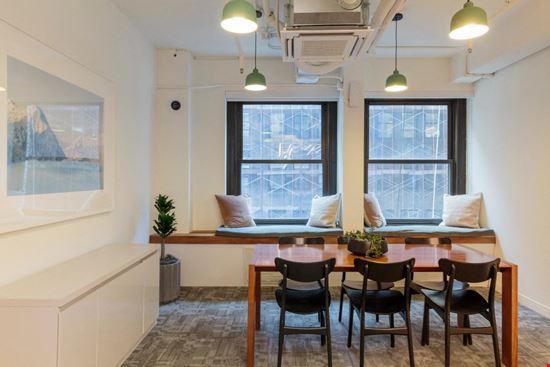 Industrious - 251 West 30th Street