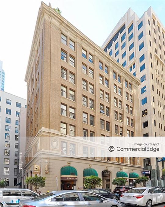369 Pine Street