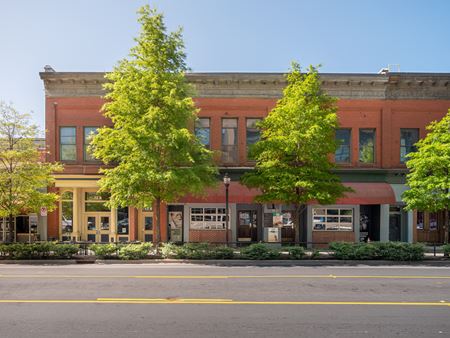 Retail space for Rent at 15-B W Washington St in Greenville