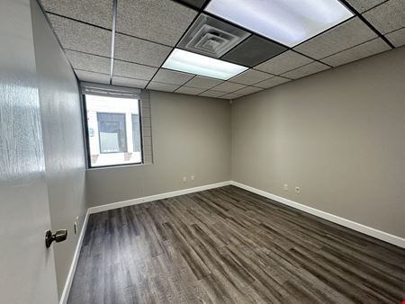 4435 - 4455 E Broadway Rd