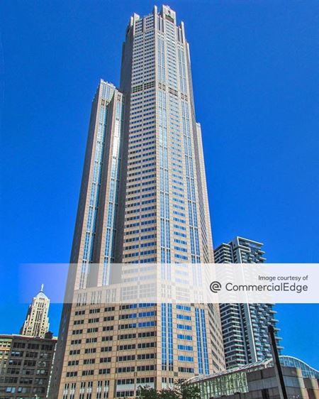 Commercial space at 311 South Wacker Drive in Chicago