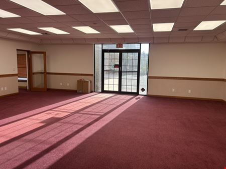 300 E New Haven Ave