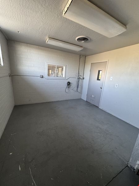 32nd St Stand-Alone Commercial