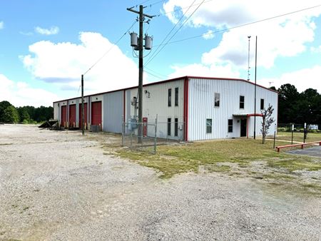 Industrial space for Sale at 13,500 SF on 5.04 Acres in Kilgore