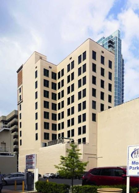ENTIRE 8TH FLOOR – DOWNTOWN TAMPA TROPHY ASSET