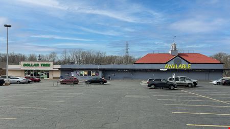 Commercial space at Shoppers Lane Center in Parchment