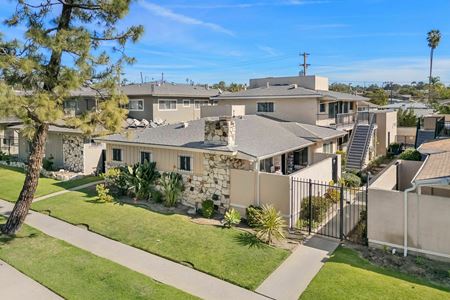 Multi-Family space for Sale at 10630 Crenshaw Blvd in Inglewood
