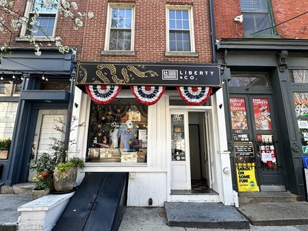 Retail space for Rent at 234 Arch St in Philadelphia
