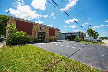 Industrial space for Rent at FLL Airport Warehouse & Office in Fort Lauderdale